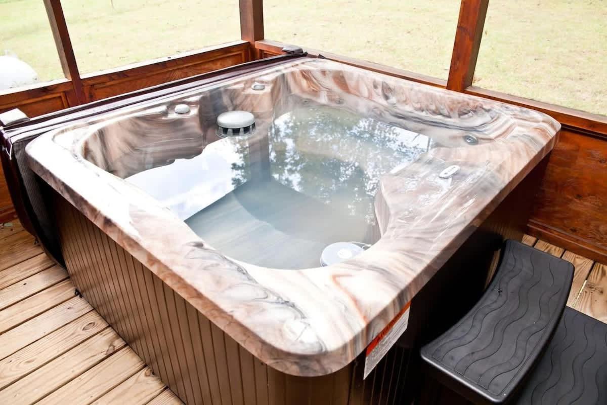 Beautiful View! Log Cabin,Fireplace,Hot Tub,Arcade,Pool,Fishing Sevierville Kültér fotó