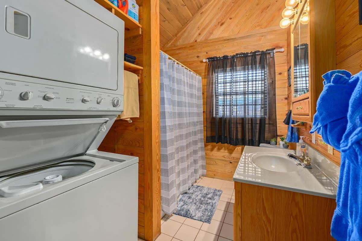 Beautiful View! Log Cabin,Fireplace,Hot Tub,Arcade,Pool,Fishing Sevierville Kültér fotó